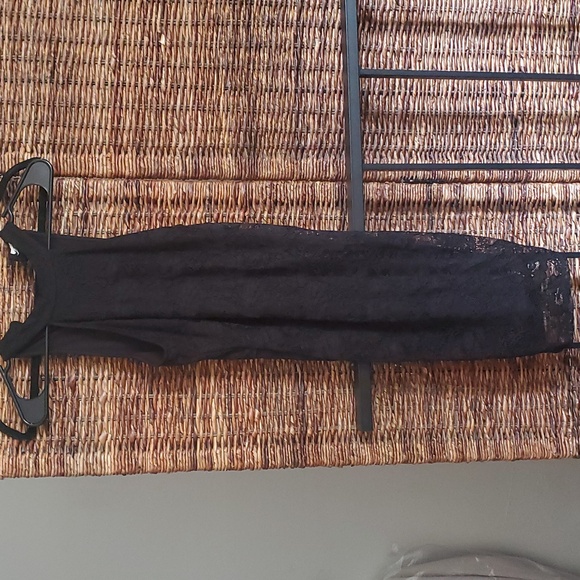 new pics! Bllack dress - Picture 1 of 14